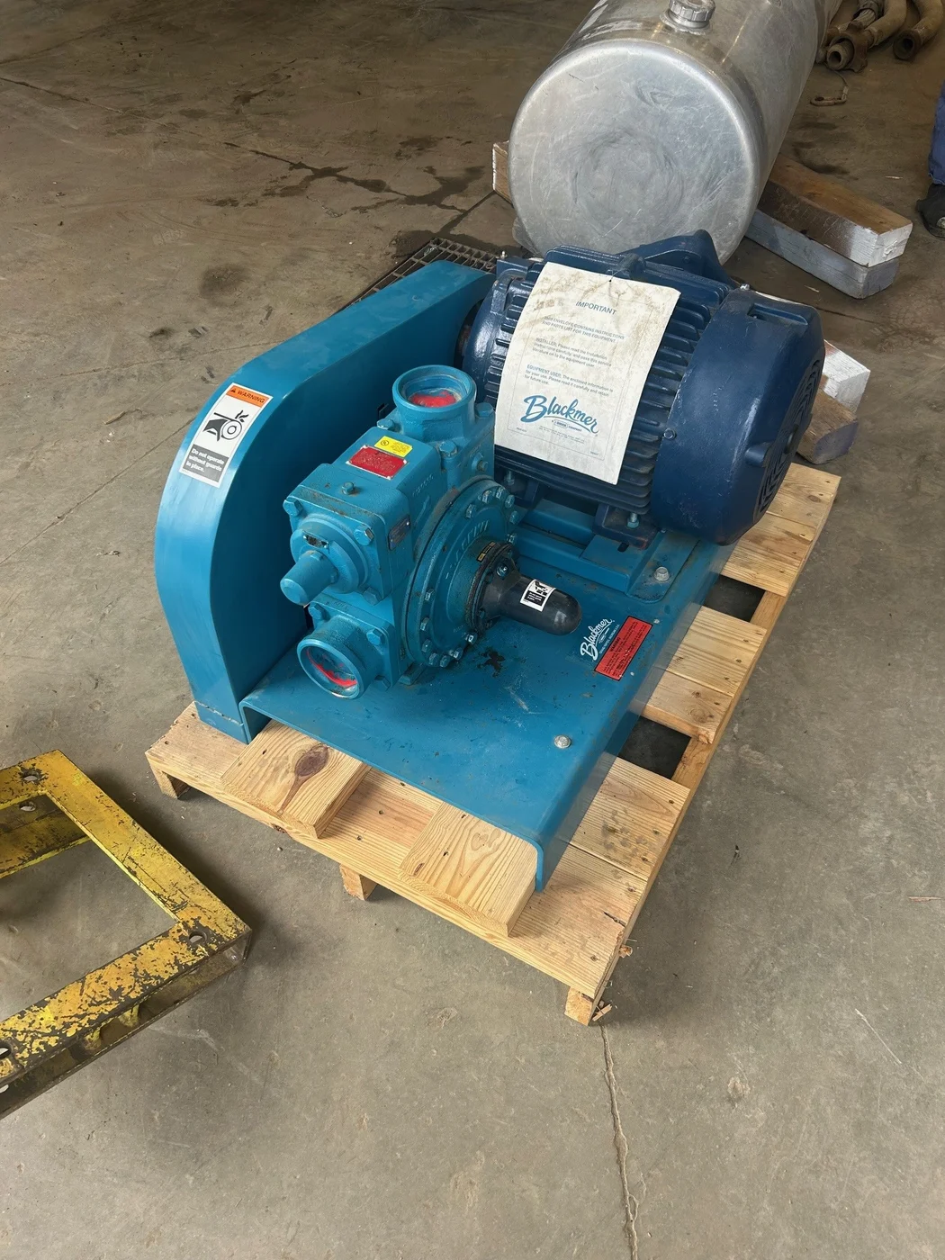 4" Blackmer Ground Mount Pump — photo 1