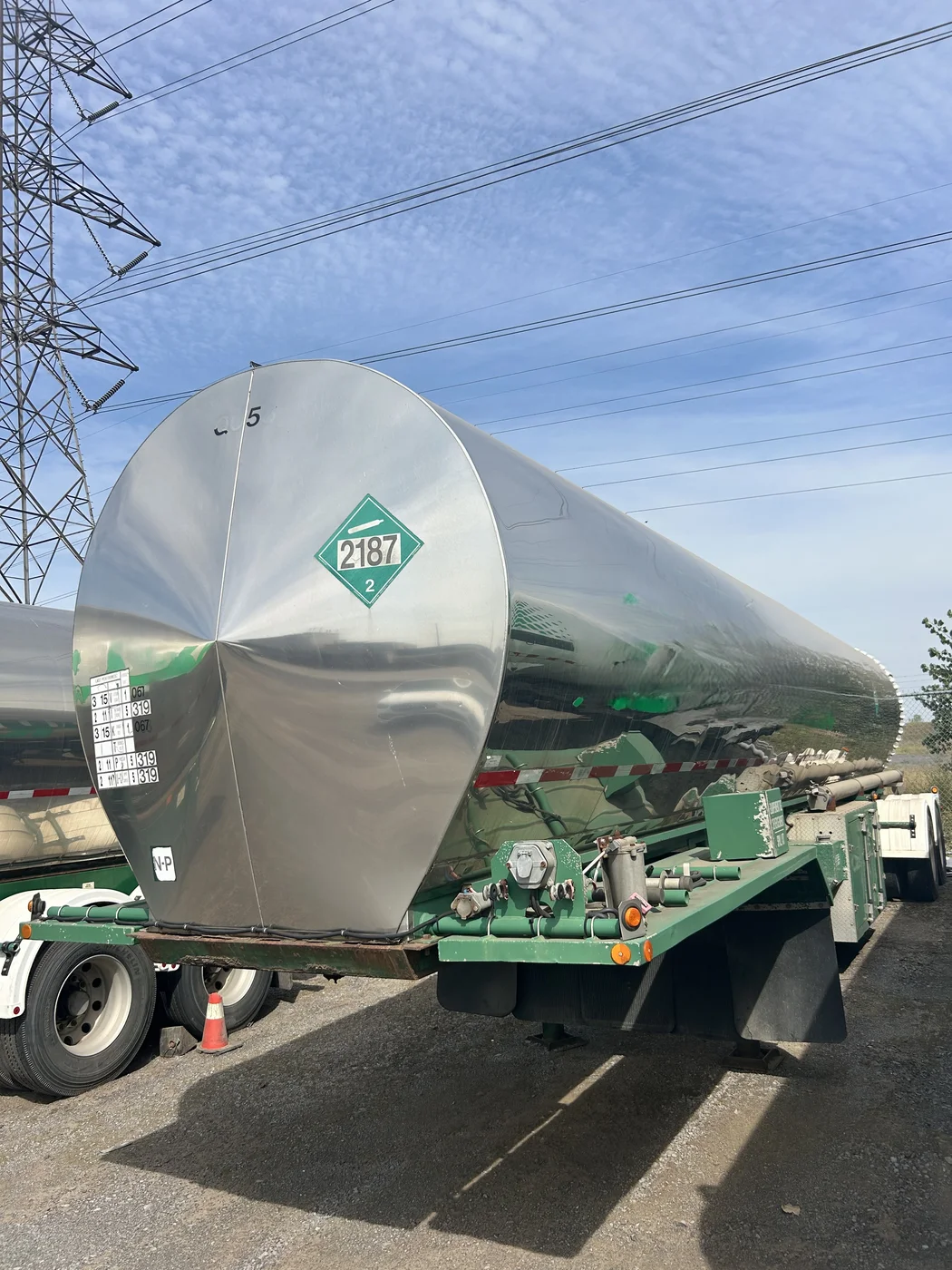 1980 Alberta Tank LTD. CO₂ Trailer — photo 1