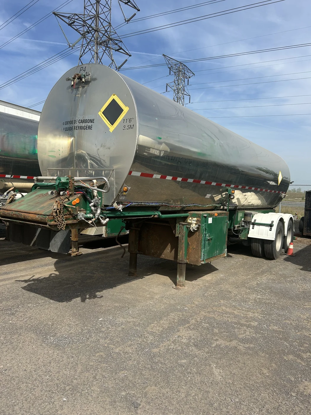 1981 Alberta Tank LTD. CO₂ Pup Trailer — photo 1